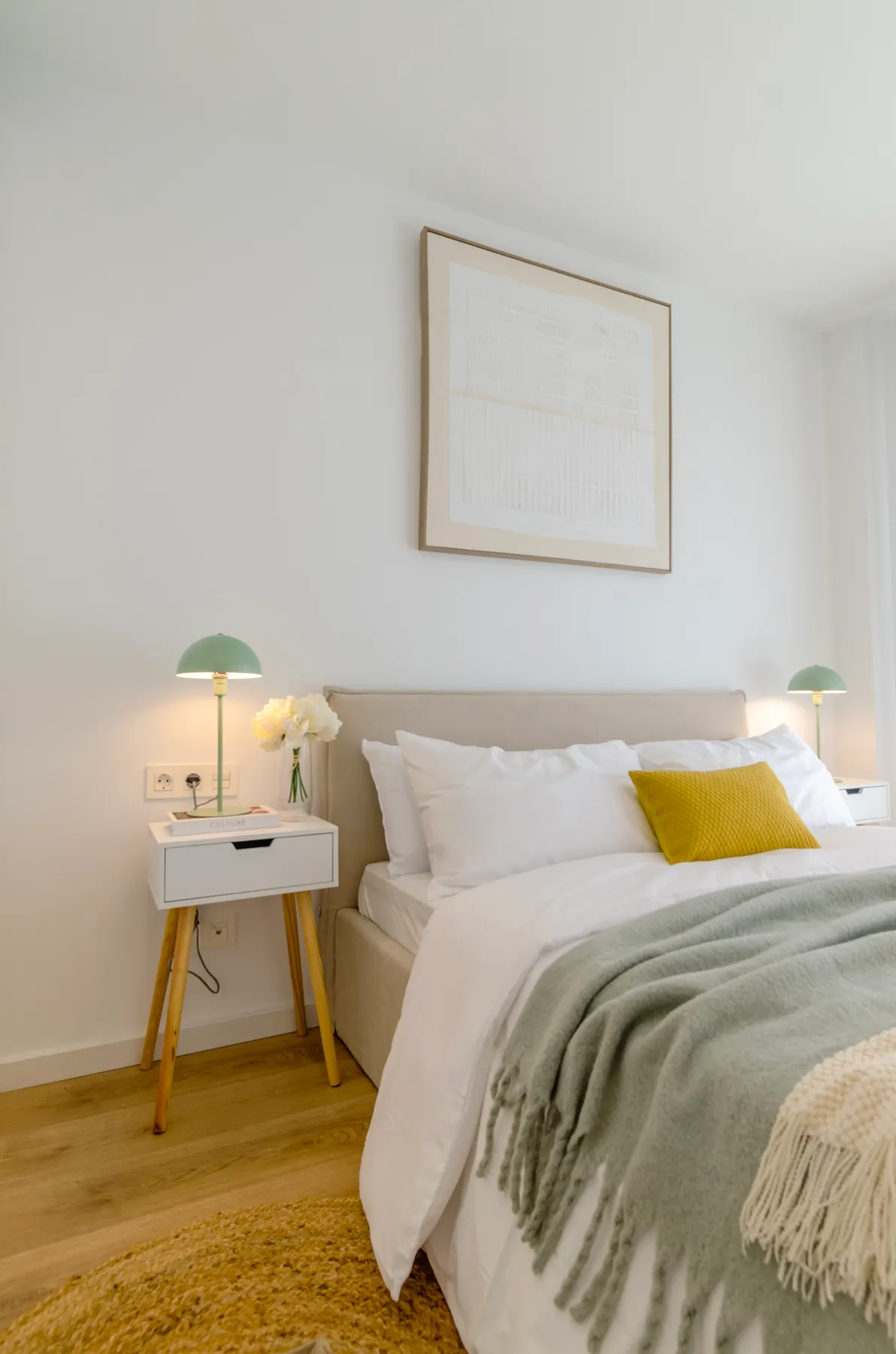 Dormitorio de Badalona I, en Badalona, tras el proyecto de decoración