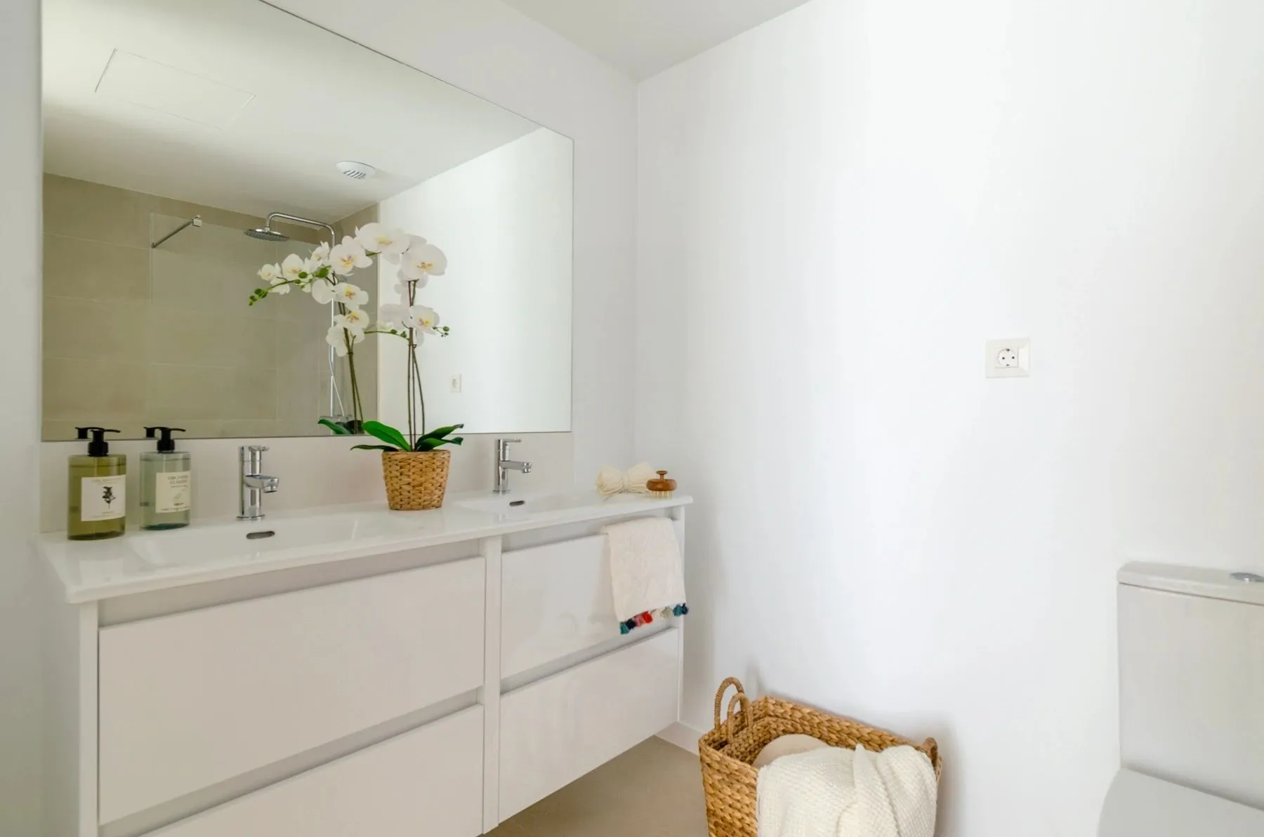 Baño de Badalona II, en Badalona, tras el proyecto de decoración