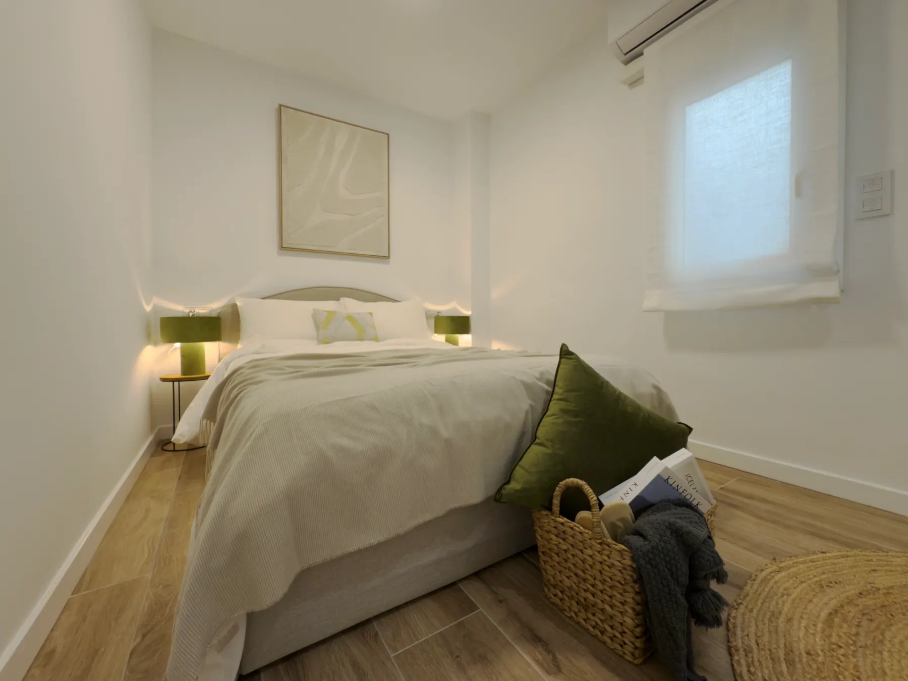 Dormitorio de Hipólito Lázaro, en Barcelona, tras el proyecto de decoración