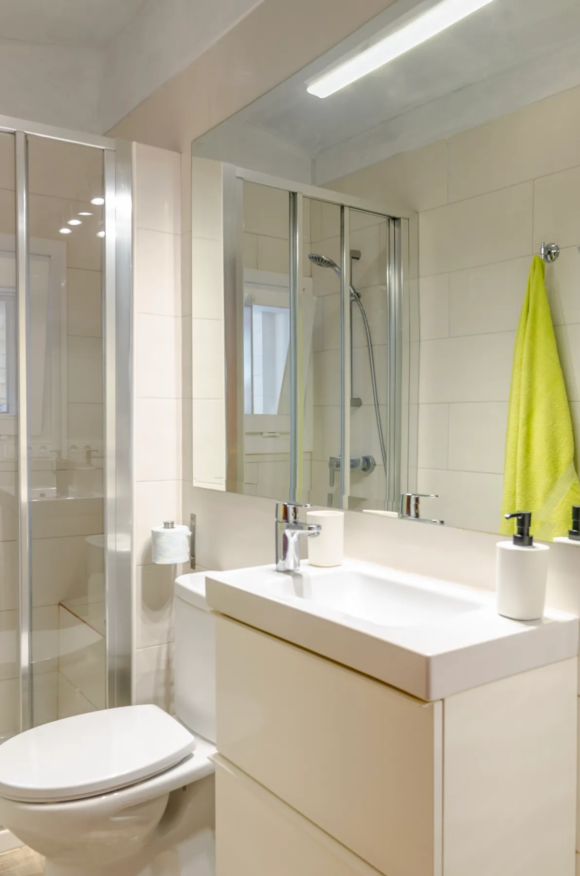 Baño de Torreón Bajo, en La Orotava, Tenerife, tras el proyecto de decoración
