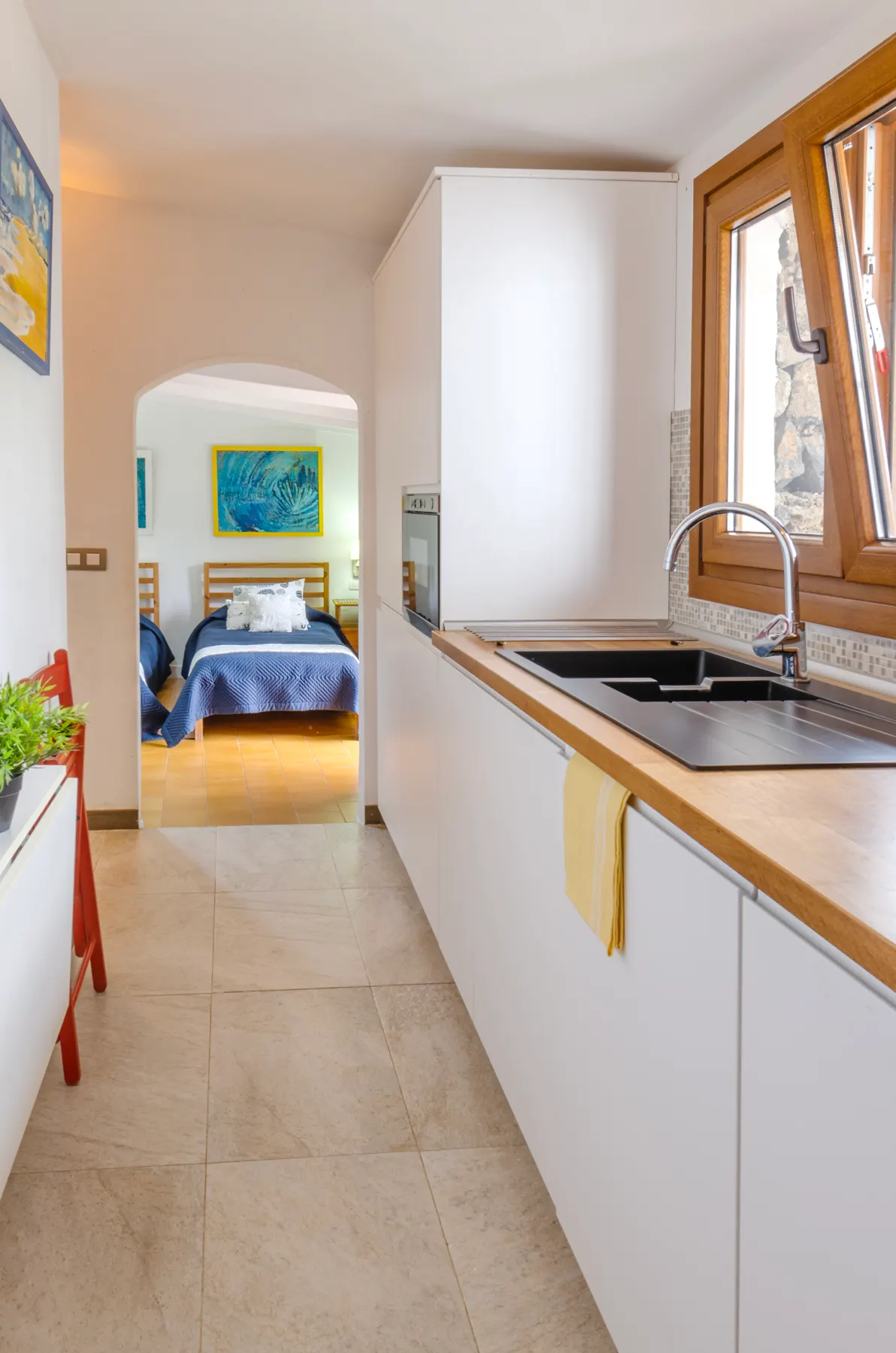 Cocina de Torreón Bajo, en La Orotava, Tenerife, tras el proyecto de decoración
