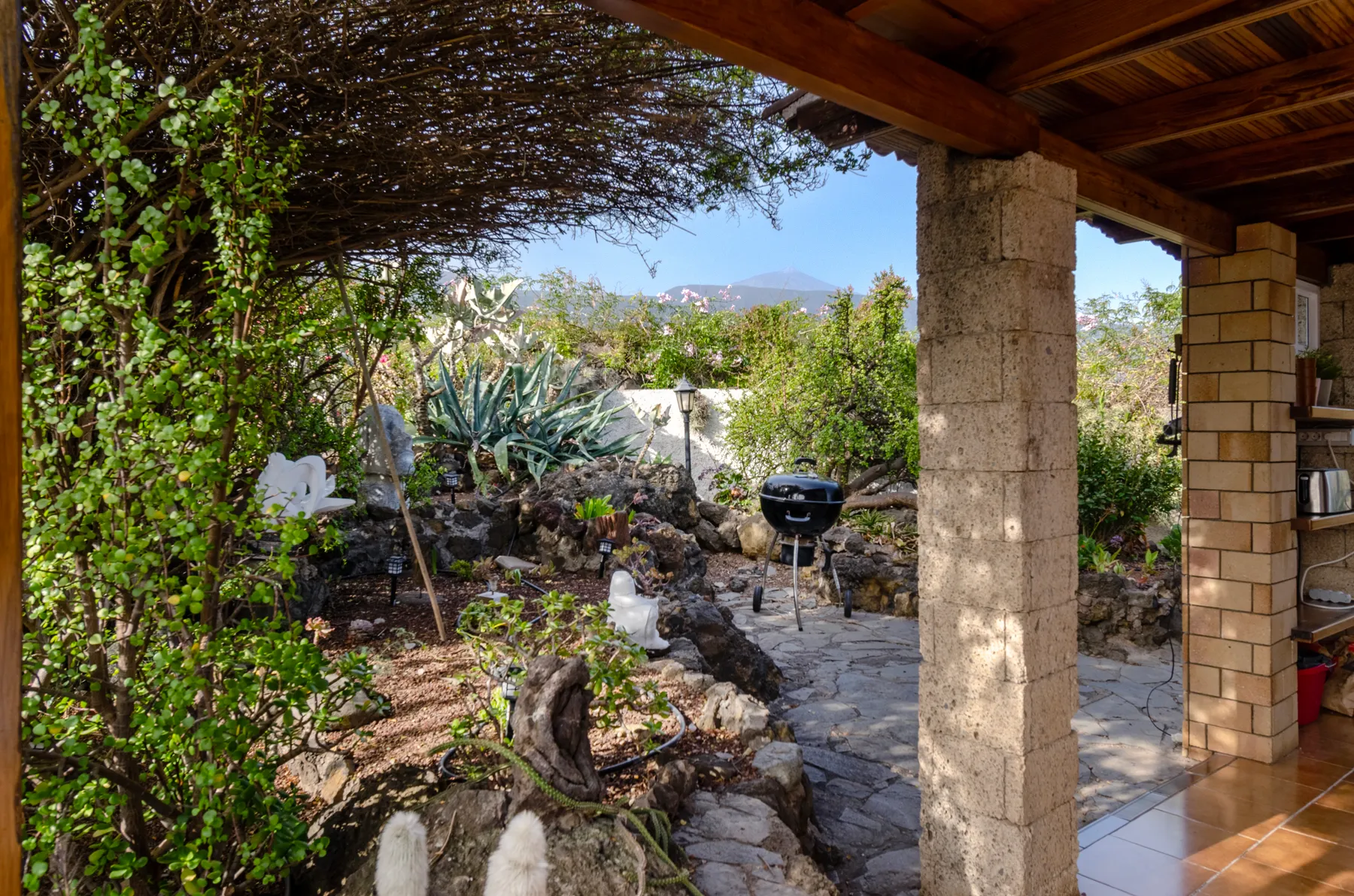 Jardín de Torreón Bajo, en La Orotava, Tenerife, tras el proyecto de decoración