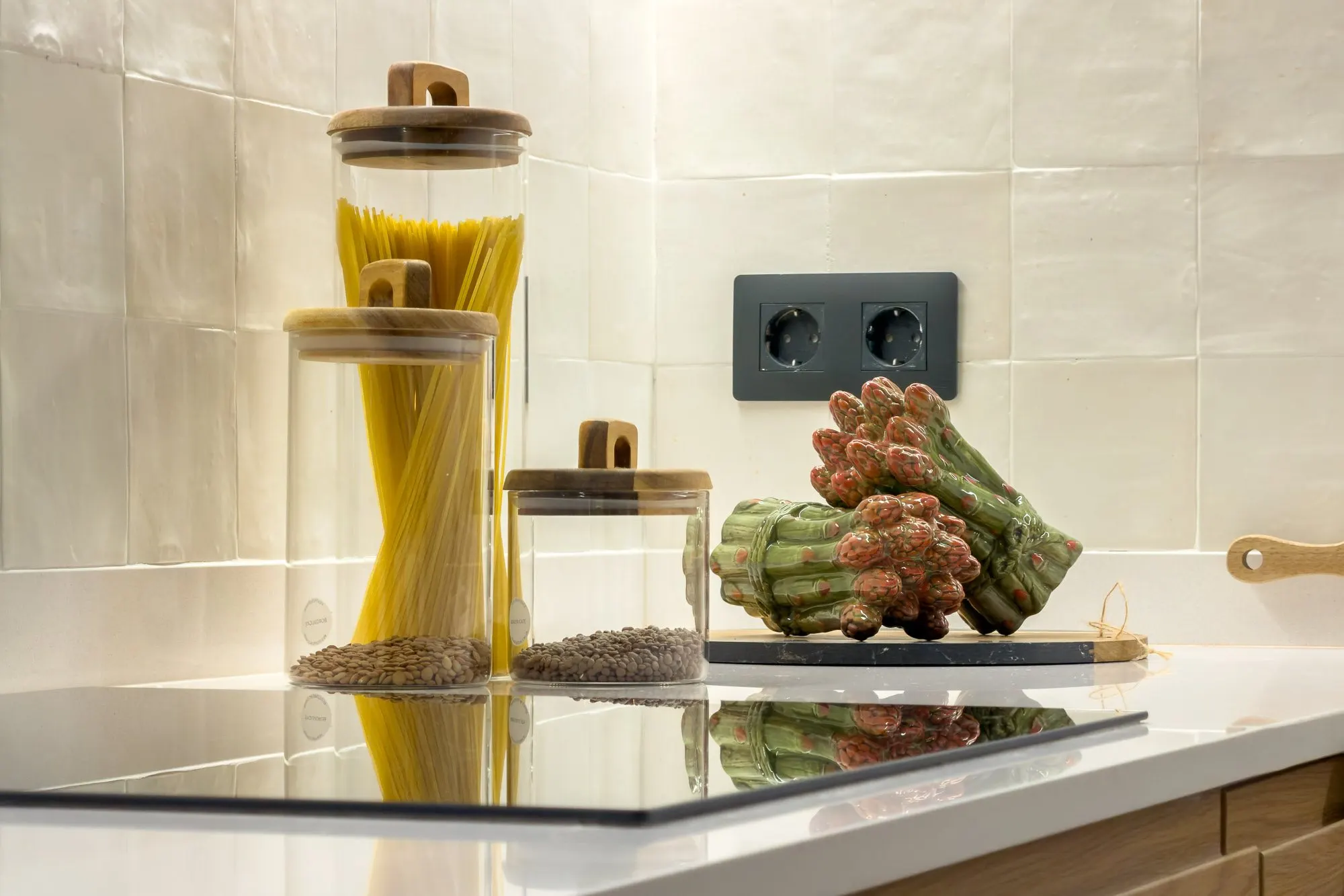 Cocina, detalle de Còdols, en Barcelona, tras el home staging