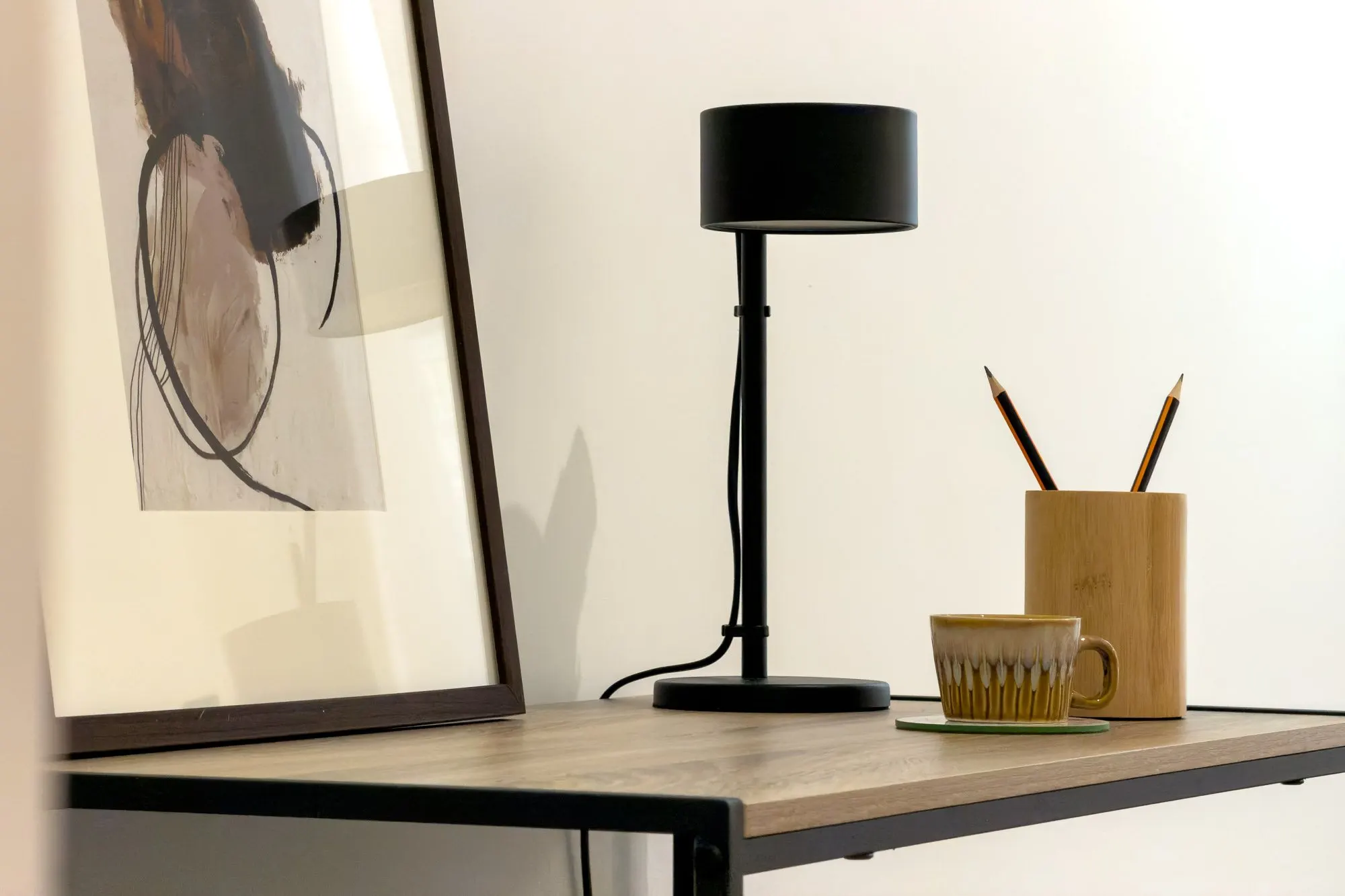 Despacho, detalle de Còdols, en Barcelona, tras el home staging