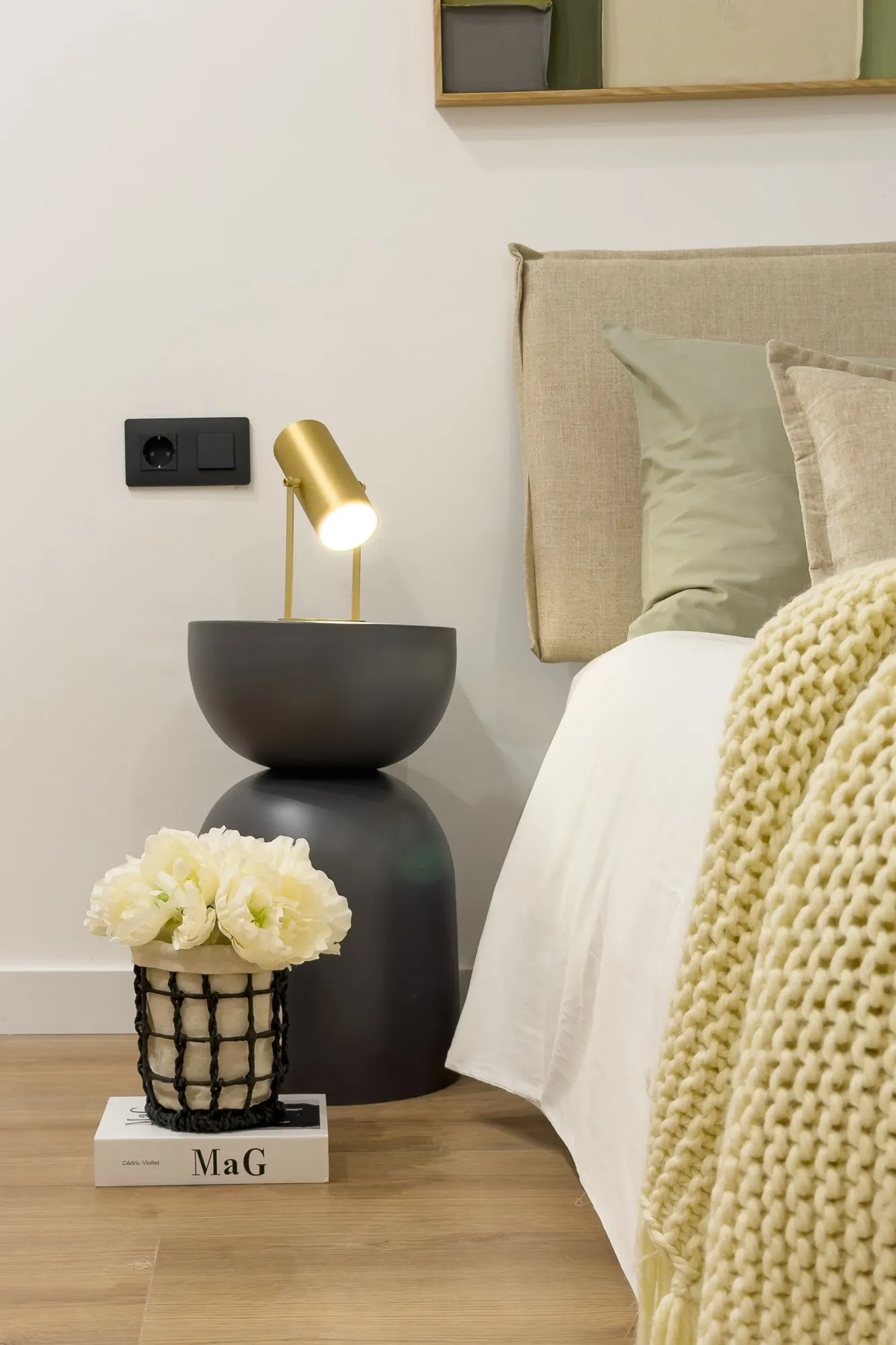 Dormitorio, detalle de Còdols, en Barcelona, tras el home staging