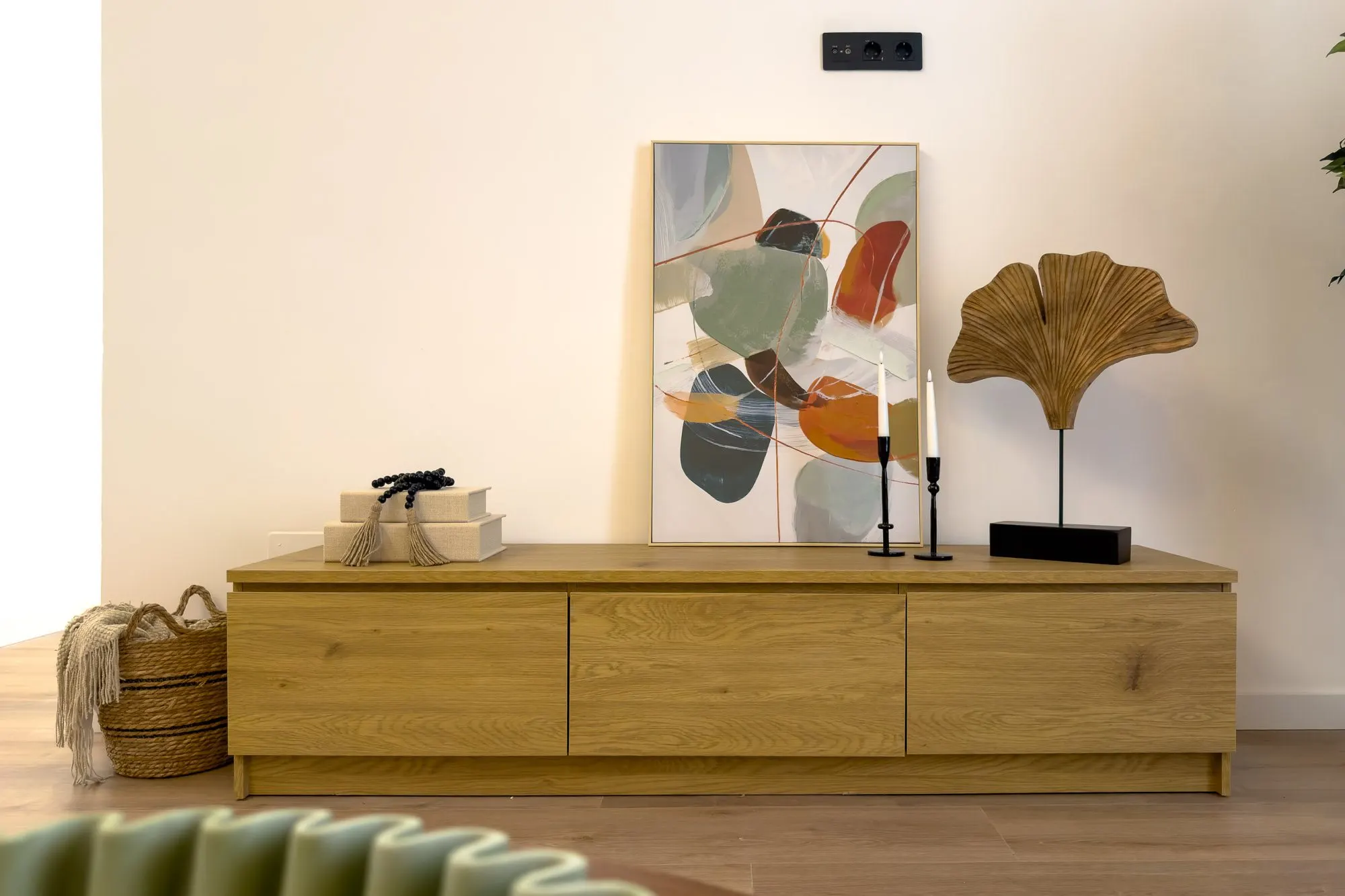 Salón, detalle de Còdols, en Barcelona, tras el home staging