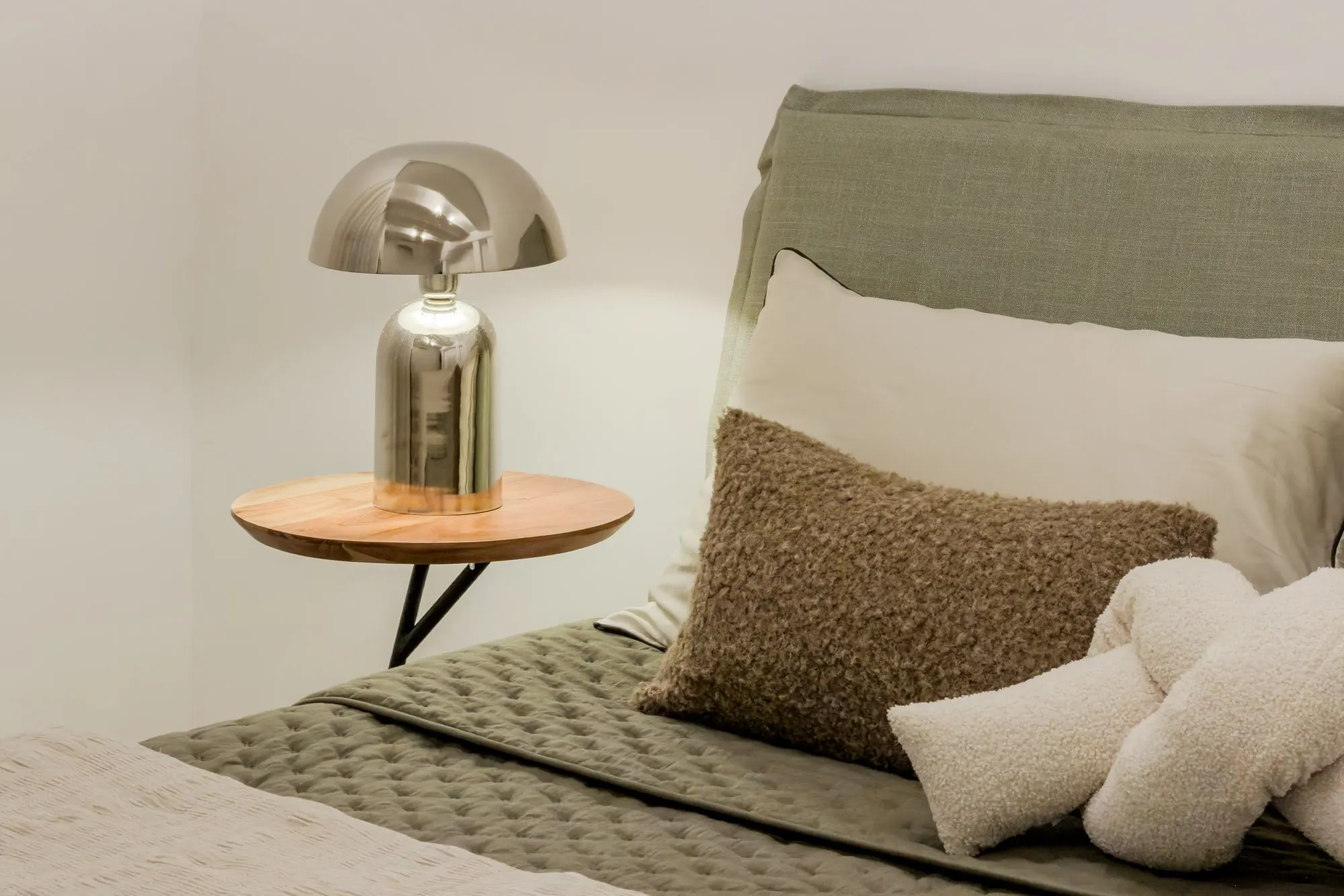 Bedroom, detail of the Gignàs project, in Barcelona, after home staging