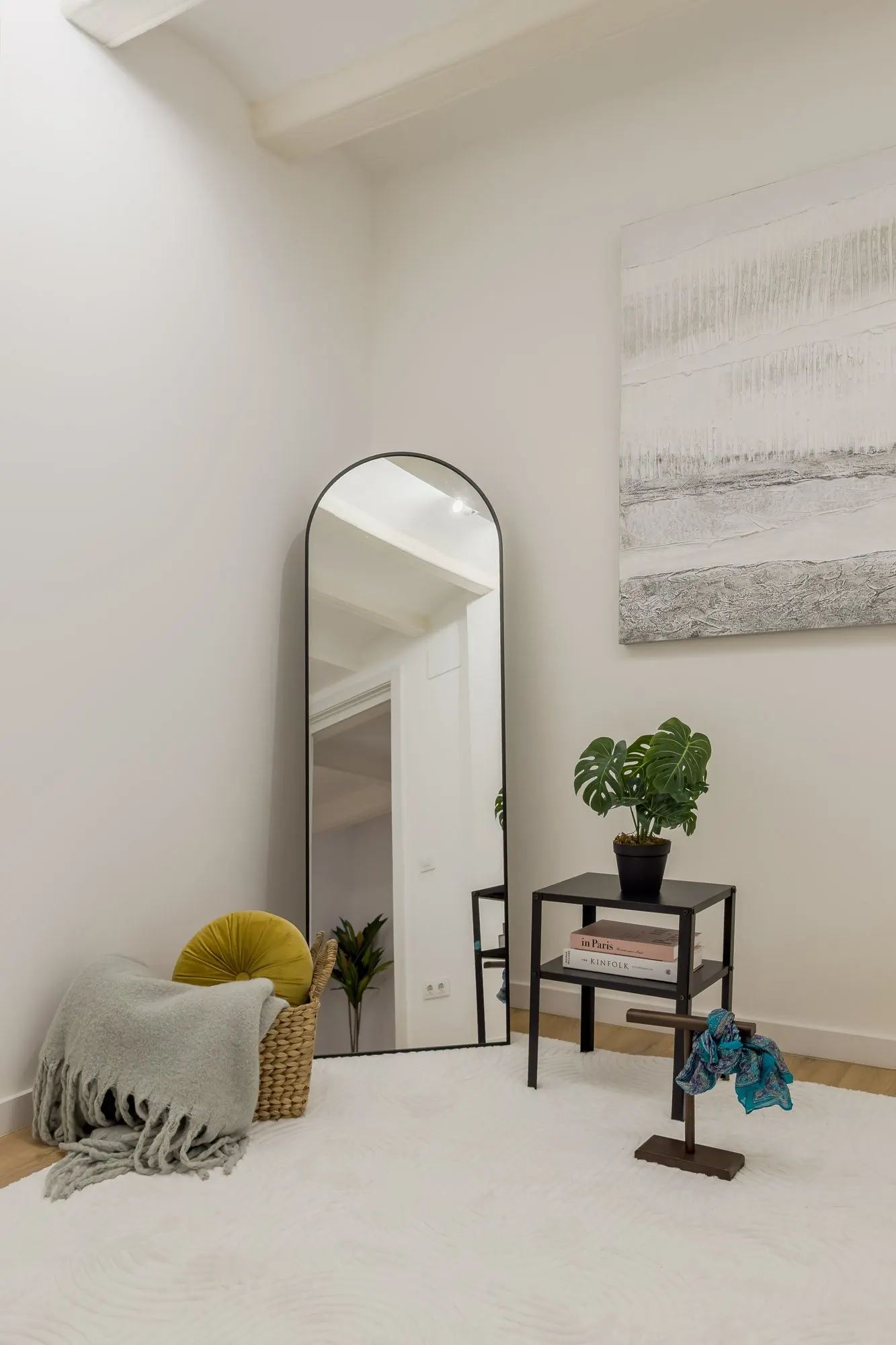Room of the Gignàs project, in Barcelona, after home staging