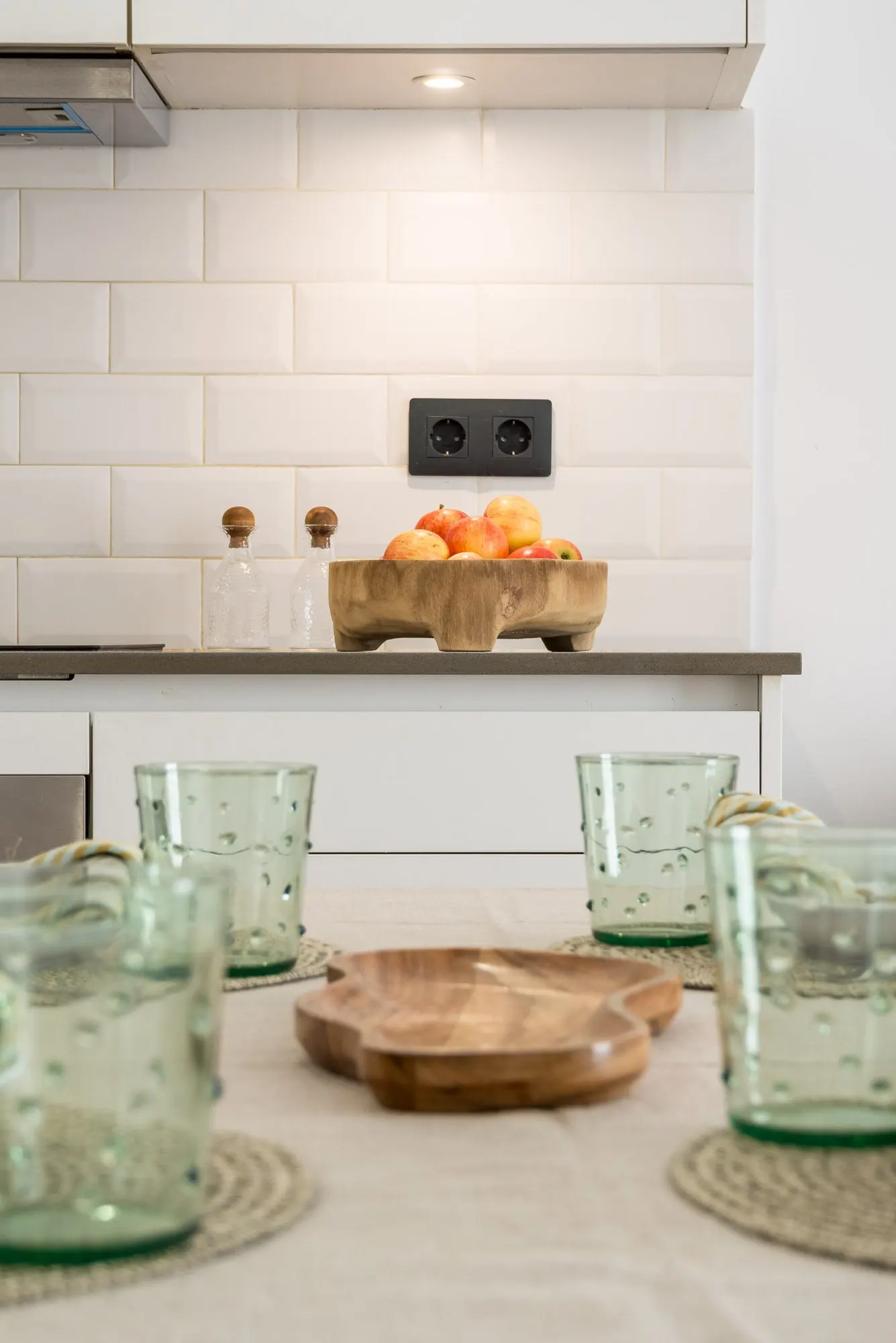 Dining room, detail of the Riera Baixa I project, in Barcelona, after home staging