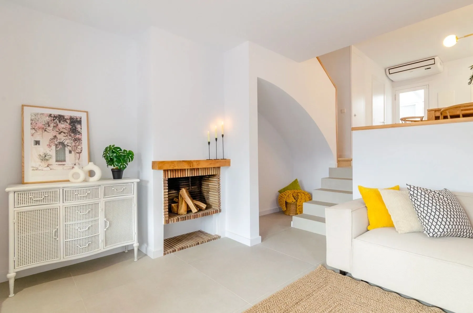 Living room of the Buenos Aires project, in Lloret de Mar, after home staging