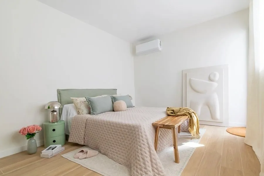 Bedroom of the Llobateras project, in Rubí, after home staging