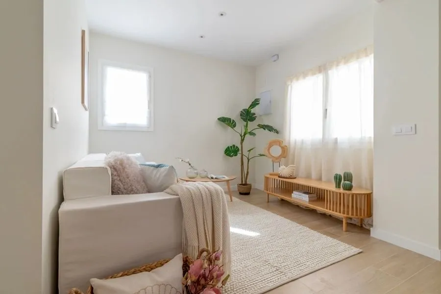 Living room of the Llobateras project, in Rubí, after home staging