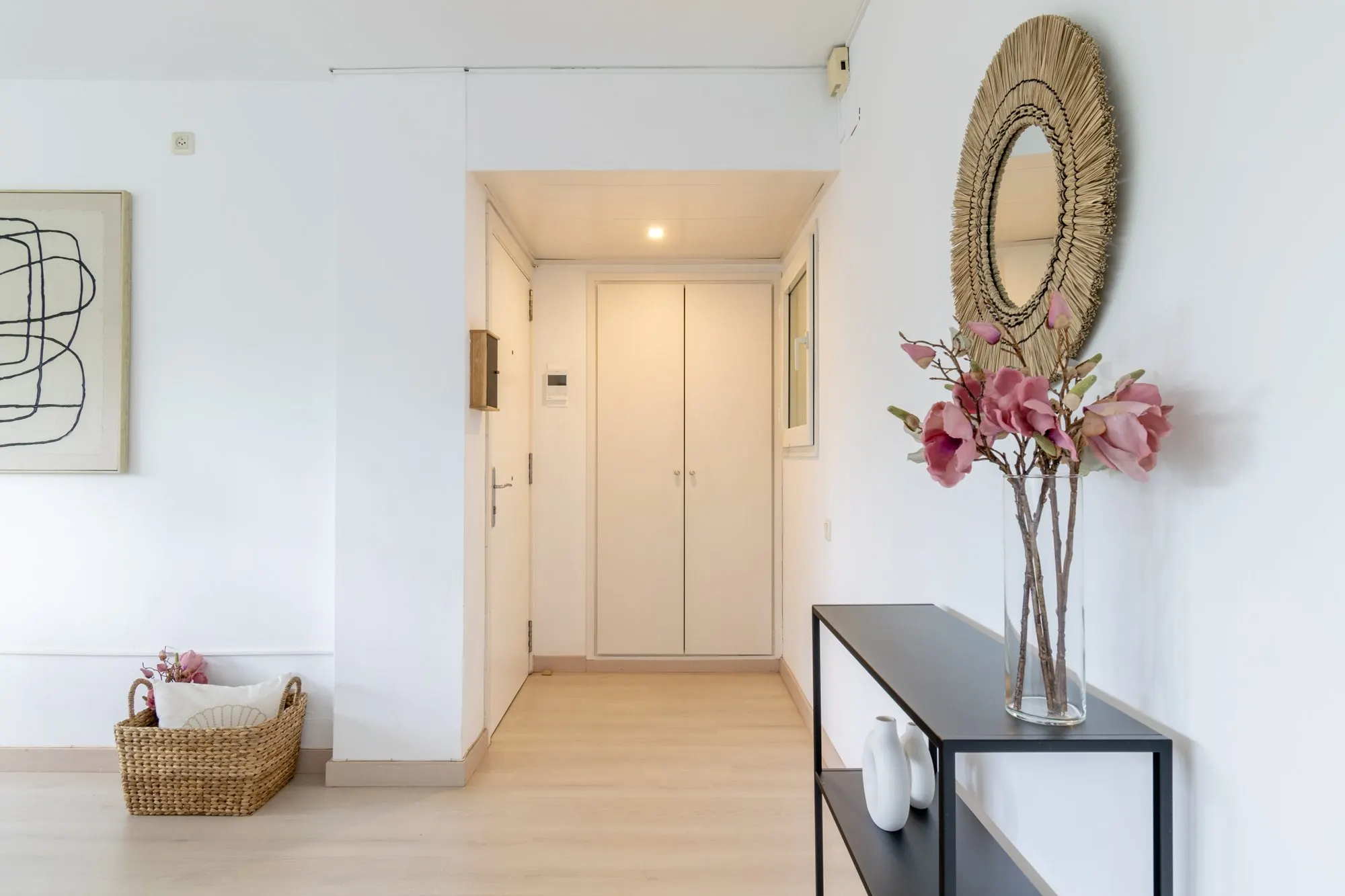 Recibidor de Edelfons Cerdà, en Sant Cugat del Vallès, tras el home staging
