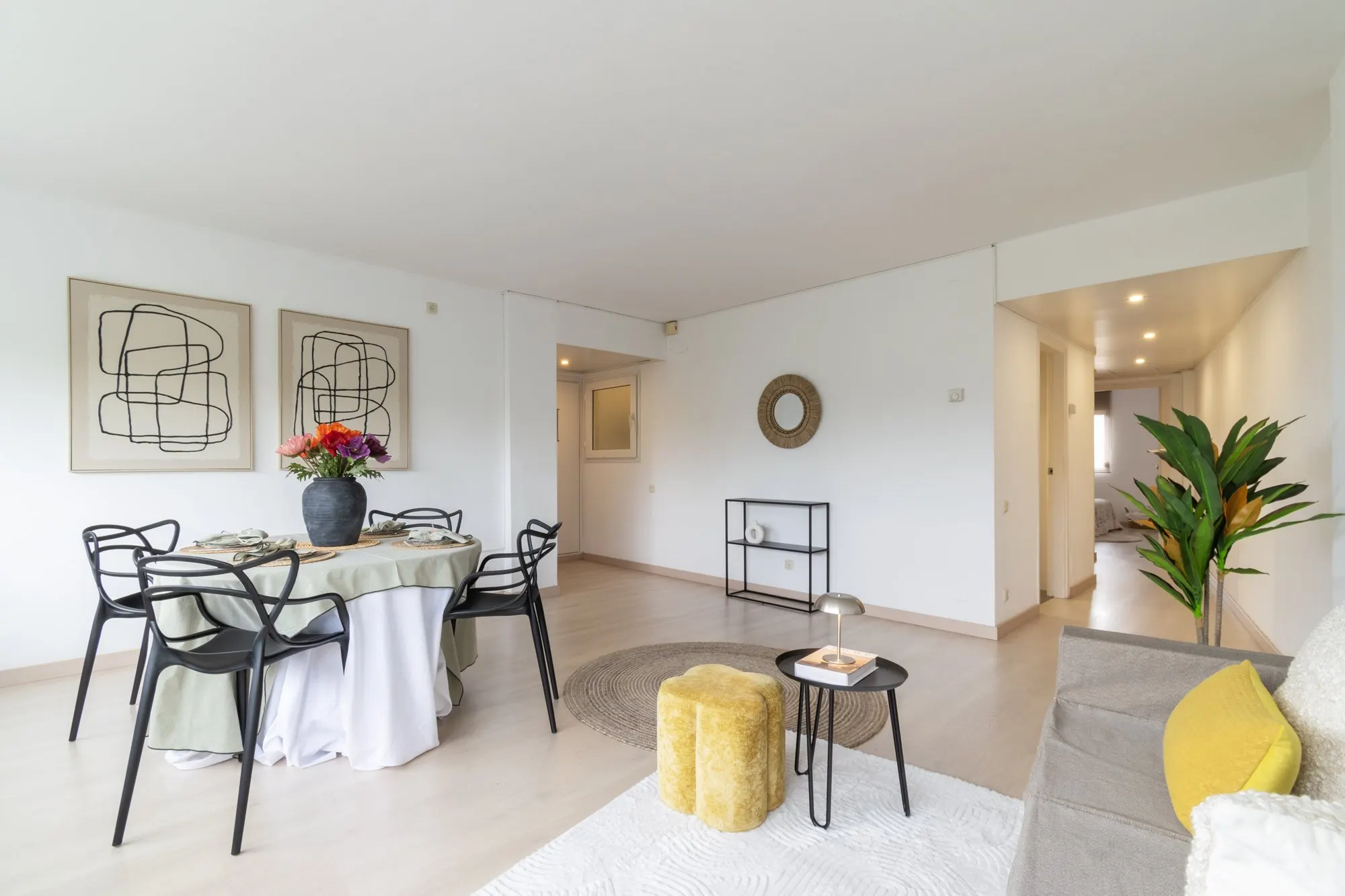 Salón y comedor de Edelfons Cerdà, en Sant Cugat del Vallès, tras el home staging