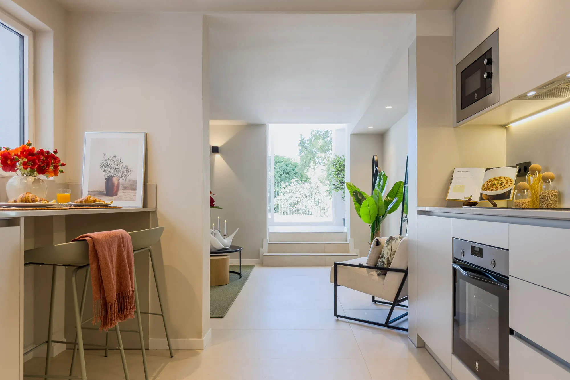 Cocina y comedor de Joanot Martorell, en Sant Cugat del Vallès, tras el home staging