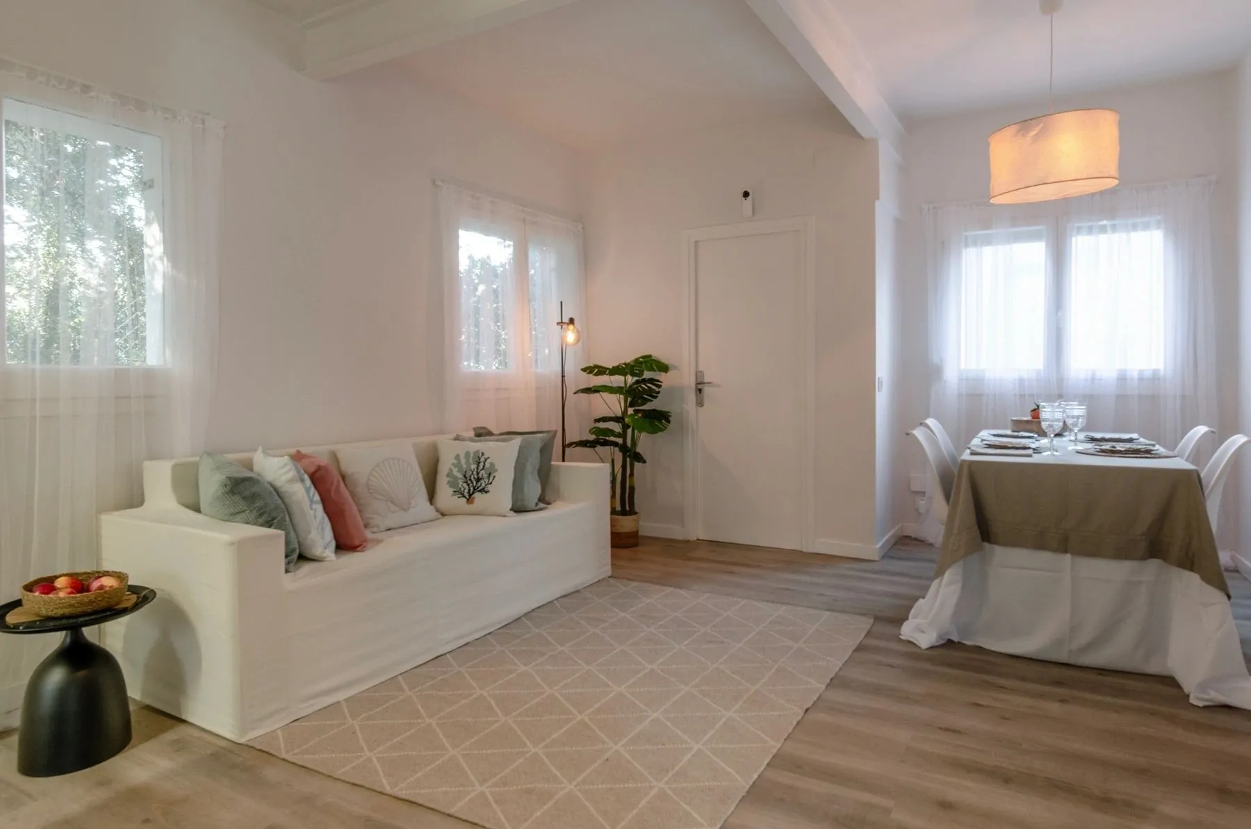 Salón y comedor de Monmany, en Valldoreix, tras el home staging